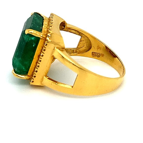 GIA Certified Emerald 8.96ct Solid 21K Gold Ring - Picture 7 of 10